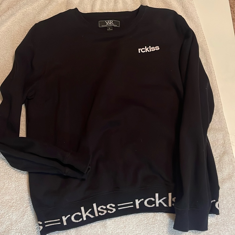 Women’s black Reckless sweatshirt